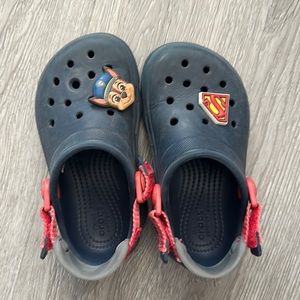 Kids c10 crocs with velcro